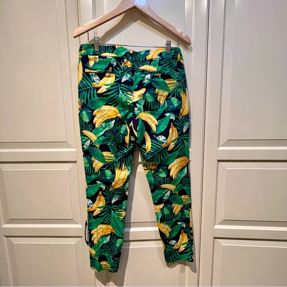 Old Navy Sz 6 Mid-Rise Printed Pixie Ankle
Pants, Banana - Picture 7 of 7